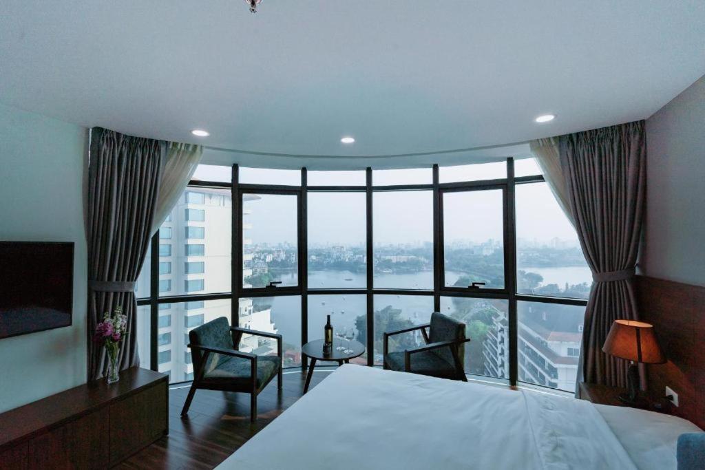Netland Westlake Legacy Suites Ханой Экстерьер фото